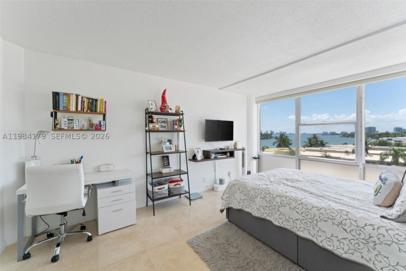 Apartment for rent at King Cole 421