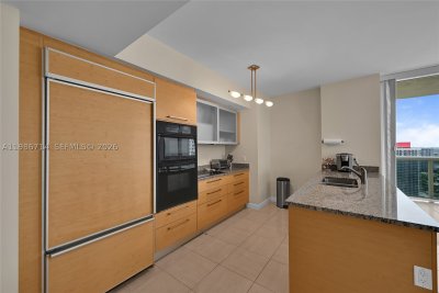 Aluguel de apartamento no Beach Club Two 3508