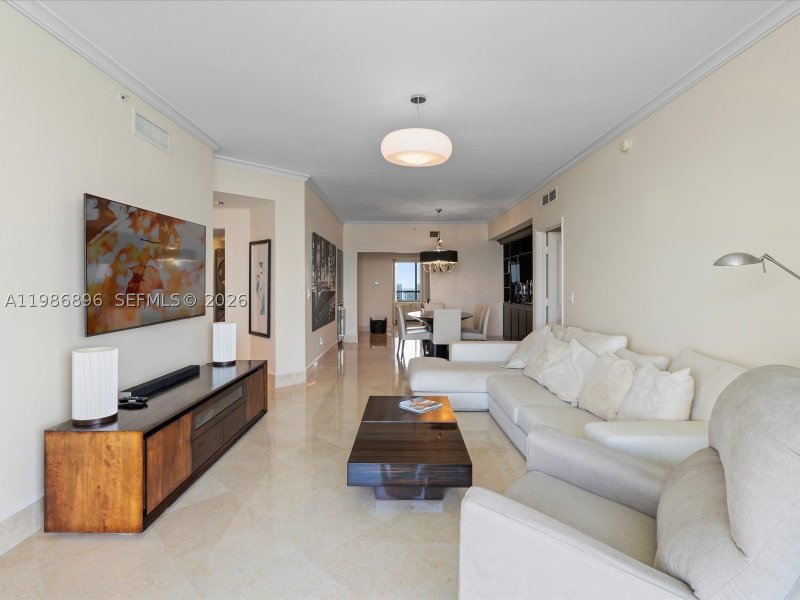 Aluguel de apartamento no Acqualina Resort & Spa 2903