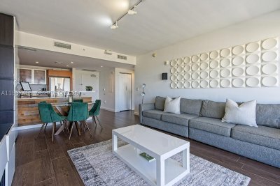 Comprar apartamento en Midtown Midblock 1006