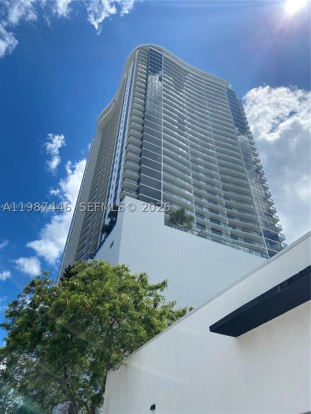 Comprar apartamento no Canvas 1715