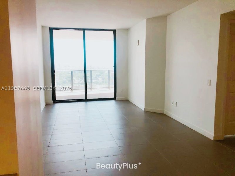 Comprar apartamento no Canvas 1715