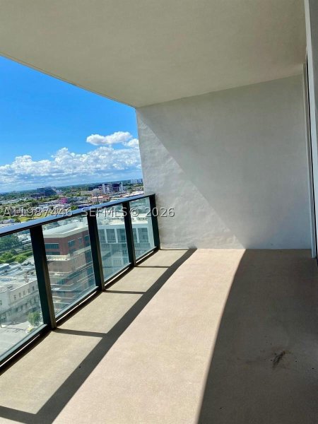 Comprar apartamento no Canvas 1715