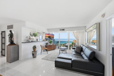 Comprar apartamento en Embassy Towers Ph D