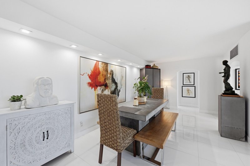 Condo for sale at Embassy Towers Ph D