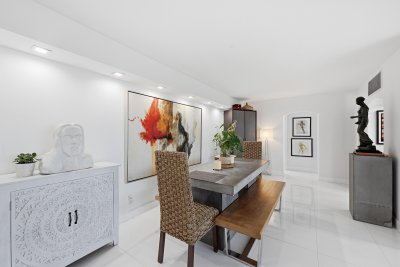 Comprar apartamento en Embassy Towers Ph D