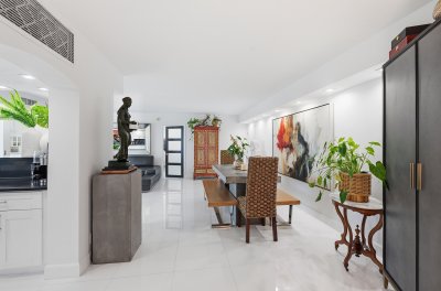 Comprar apartamento en Embassy Towers Ph D