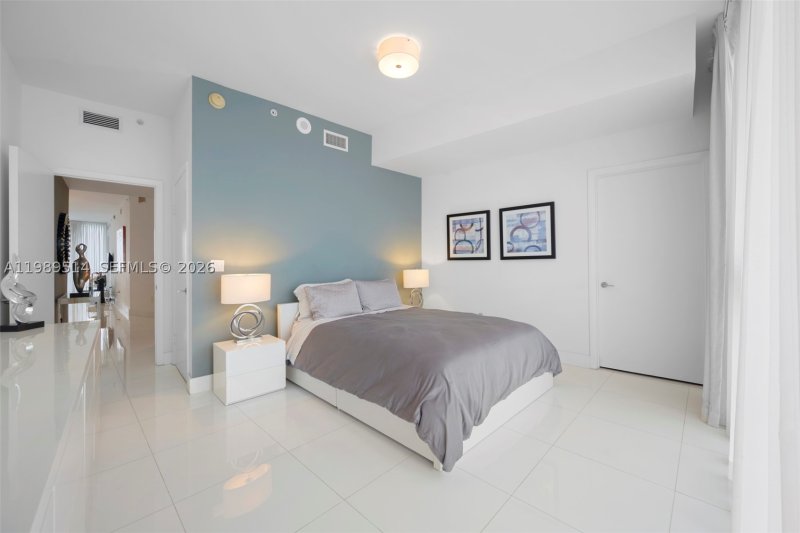 Apartment for rent at Paramount Bay 803