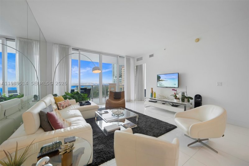 Apartment for rent at Paramount Bay 803