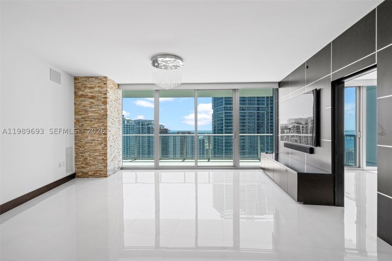 Comprar apartamento no Epic Miami 3707