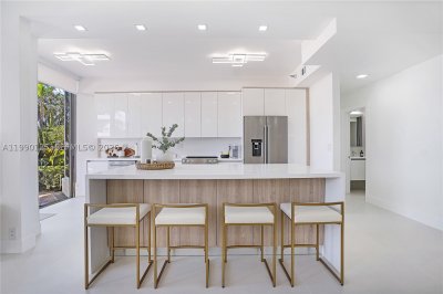Mystic Pointe 200 Apt #111
