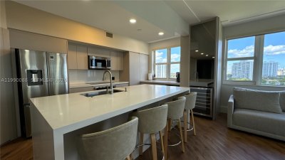 Comprar apartamento en Turnberry Village 1016