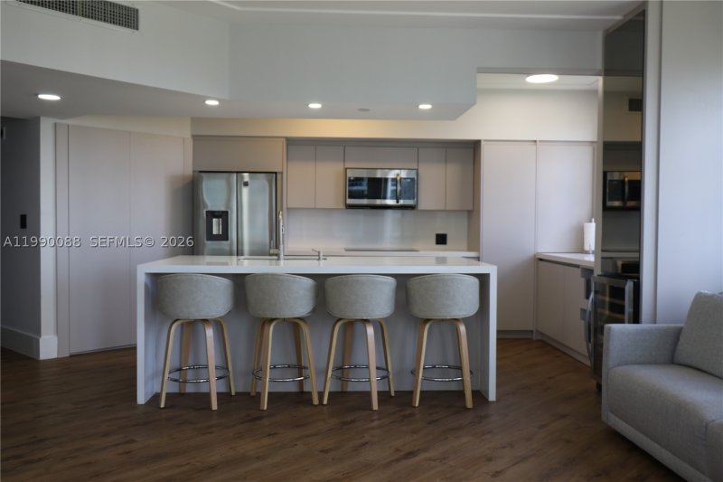 Comprar apartamento en Turnberry Village 1016
