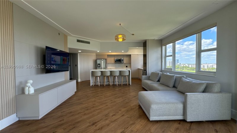 Comprar apartamento en Turnberry Village 1016