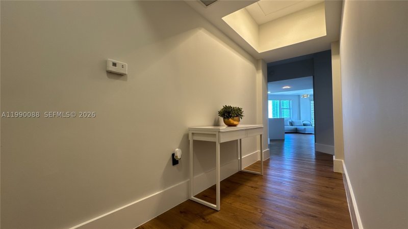 Comprar apartamento en Turnberry Village 1016