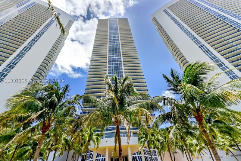 Condo for sale at Beach Club Two 3804