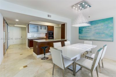 Comprar apartamento no Beach Club Two 3804