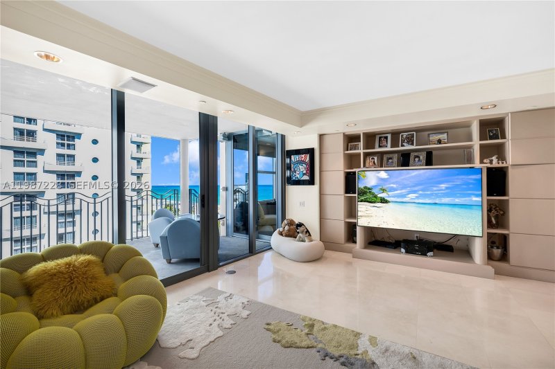 Apartment for rent at 1500 Ocean Drive 1005