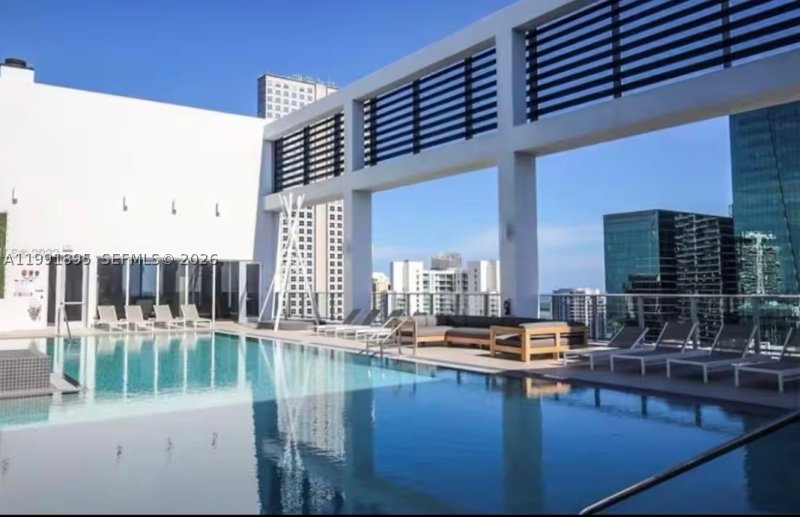 Comprar apartamento en Centro Condo 2411