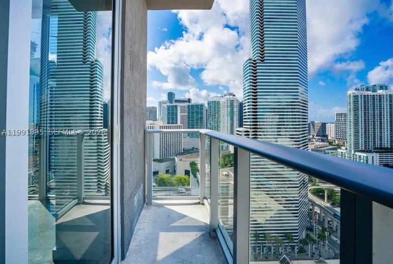 Comprar apartamento en Centro Condo 2411