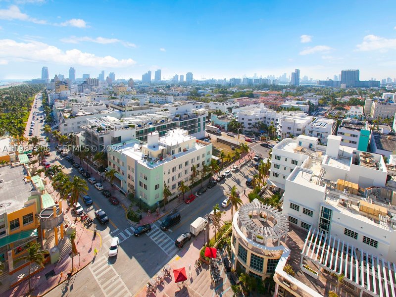 Apartment for rent at 1500 Ocean Drive PH-10