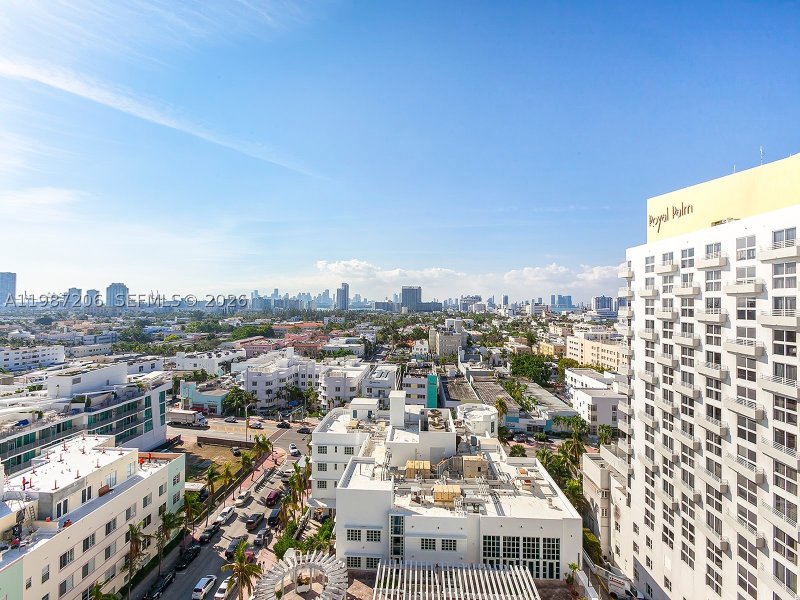 Apartment for rent at 1500 Ocean Drive PH-10