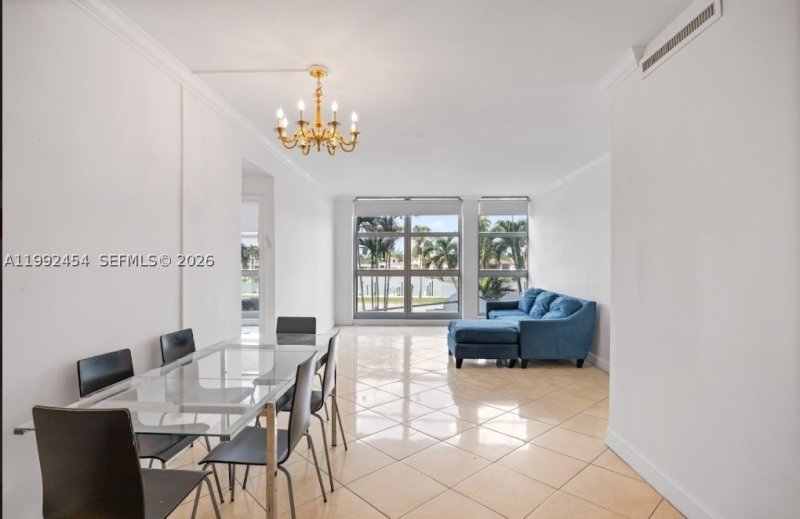 Apartment for rent at Crystal House 2K