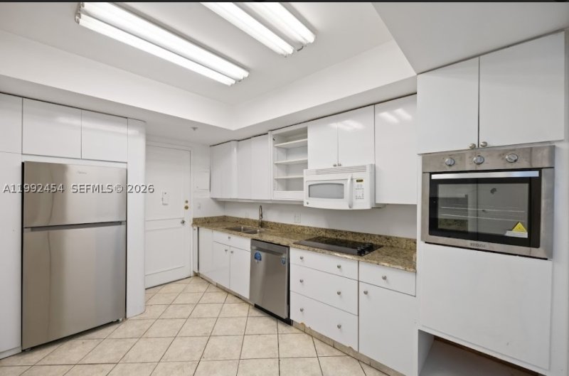 Apartment for rent at Crystal House 2K