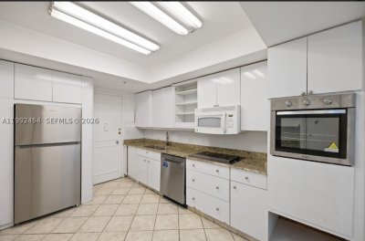 Aluguel de apartamento no Crystal House 2K