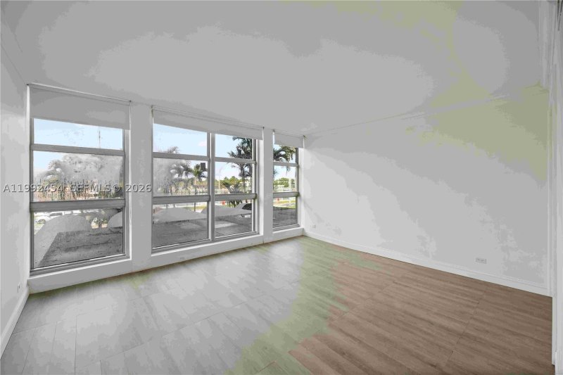 Apartment for rent at Crystal House 2K