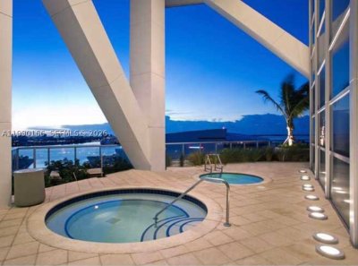 Comprar apartamento no Marina Blue 1810