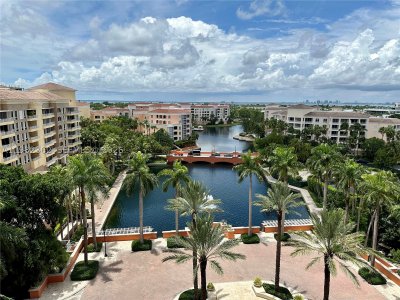 Aluguel de apartamento no Club Tower Two 803