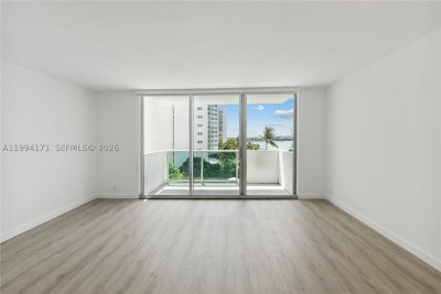 Comprar apartamento en Mirador North Tower 528