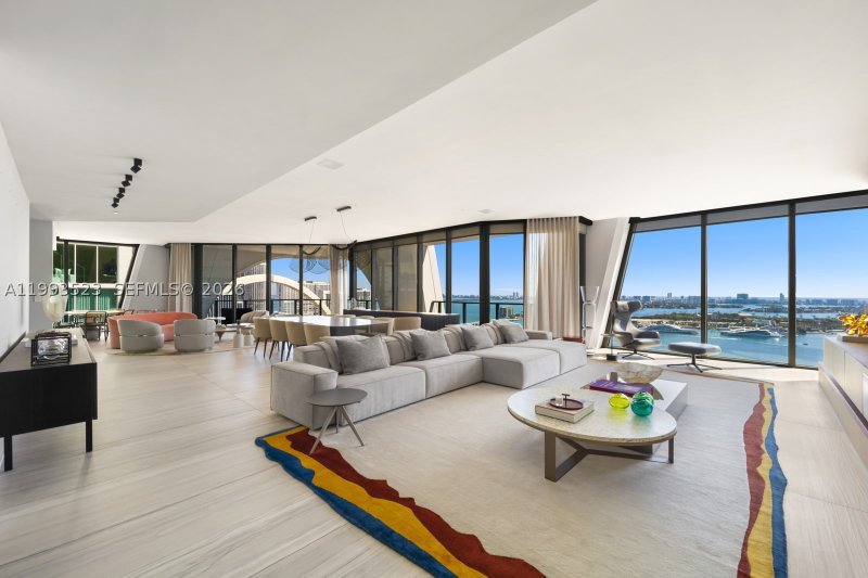 Comprar apartamento en One Thousand Museum 2702