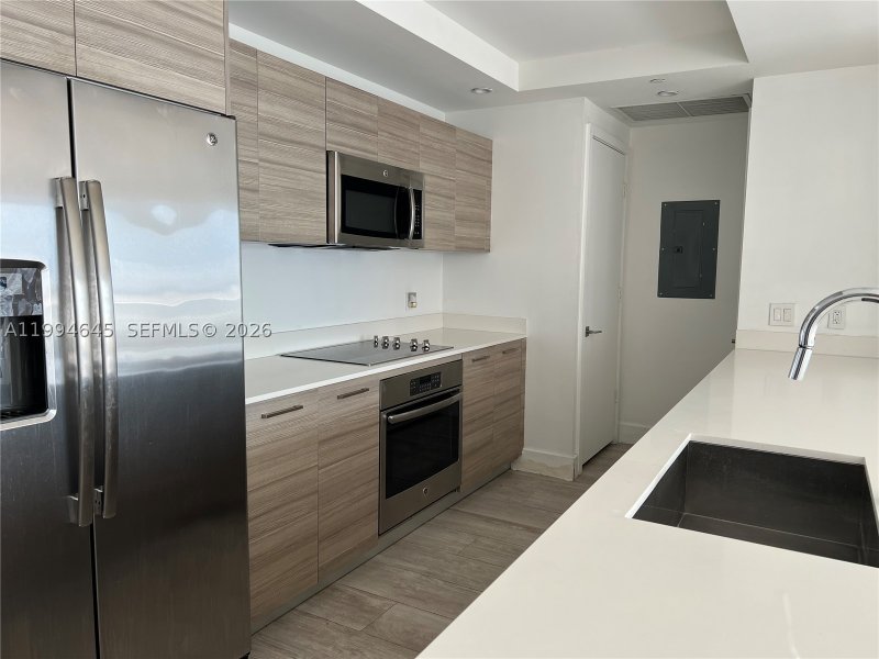 Condo for sale at Hyde Midtown 1207