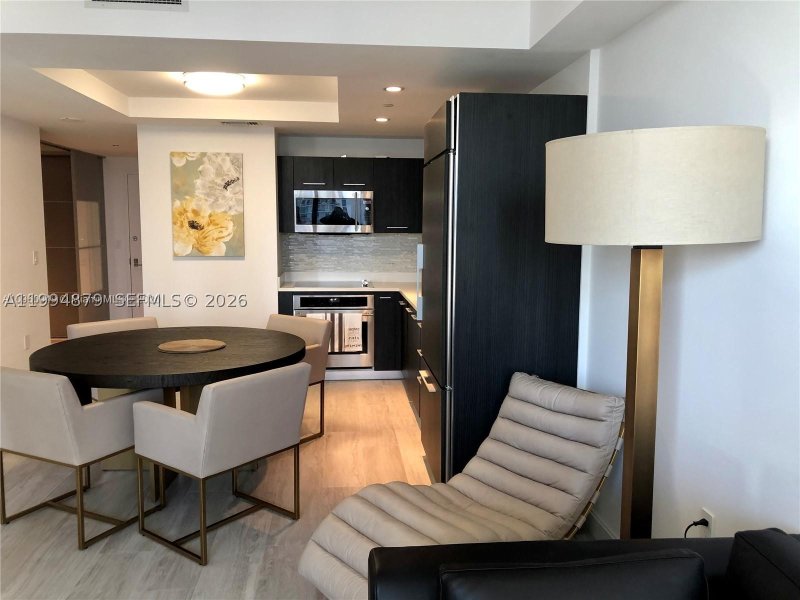 Comprar apartamento en Brickell Heights East 2004