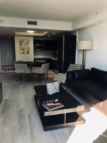 Comprar apartamento en Brickell Heights East 2004