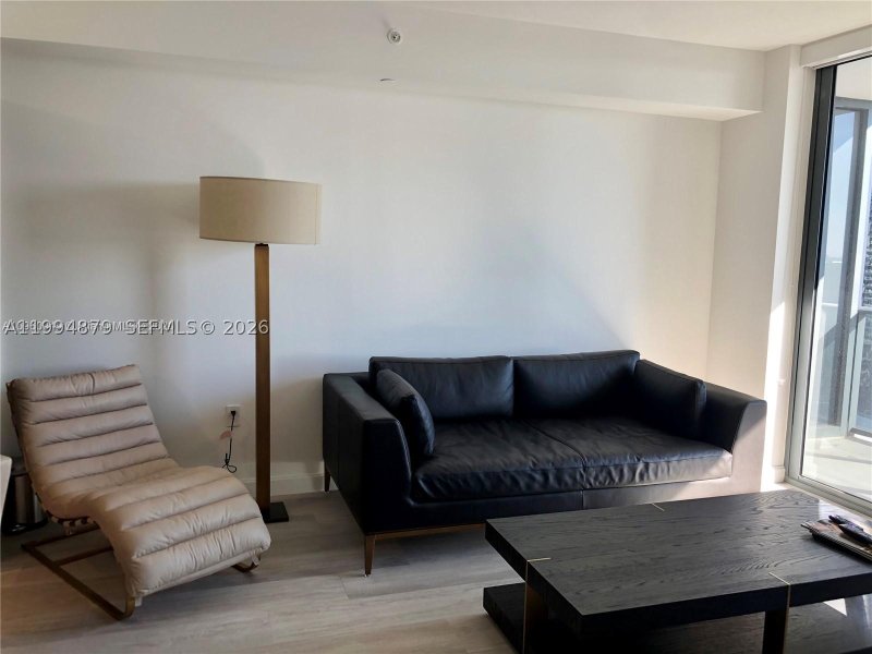Comprar apartamento en Brickell Heights East 2004