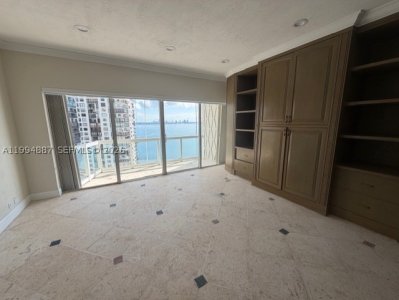 Aluguel de apartamento no Brickell Townhouse PHF