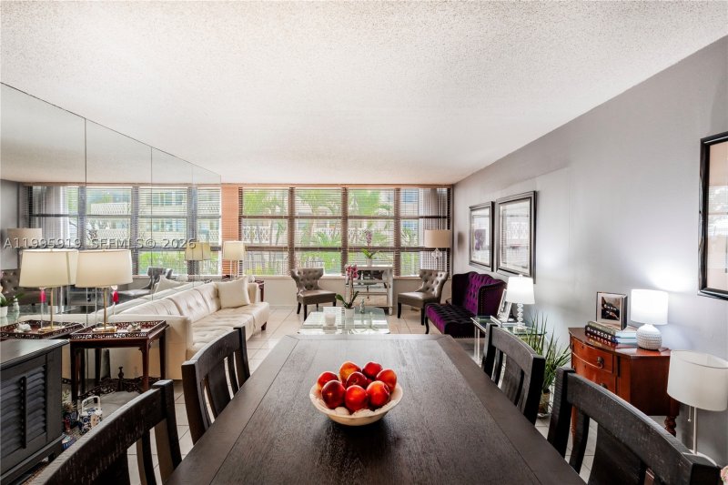 Comprar apartamento en Brickell Shores 203