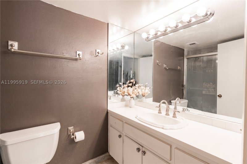 Comprar apartamento en Brickell Shores 203