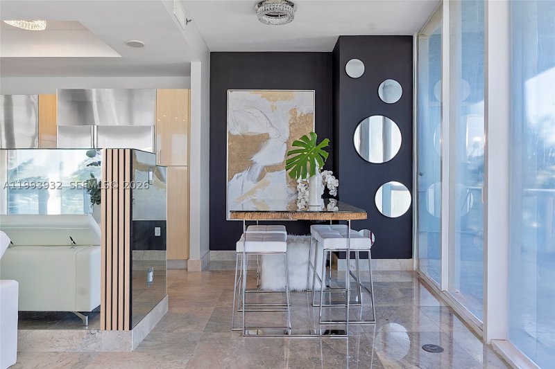 Condo for sale at Continuum I South 506