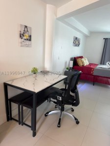 Aluguel de apartamento no Bayshore Yacht Tennis Club 109