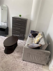 Aluguel de apartamento no Bayshore Yacht Tennis Club 109