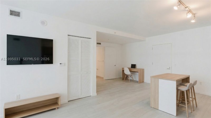 Comprar apartamento en MyBrickell Condo 1906