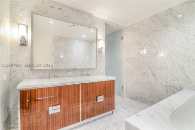 Alquiler de apartamento en Ritz Carlton Residences Sunny Isles 2302