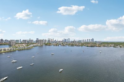 Alquiler de apartamento en Marina Palms Yacht Club Ph-7
