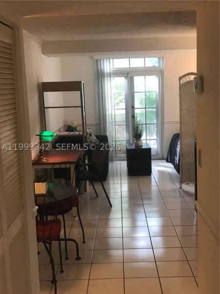 Apartment for rent at University Inn 1111B
