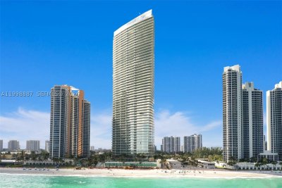 Residences by Armani / Casa Apt #605