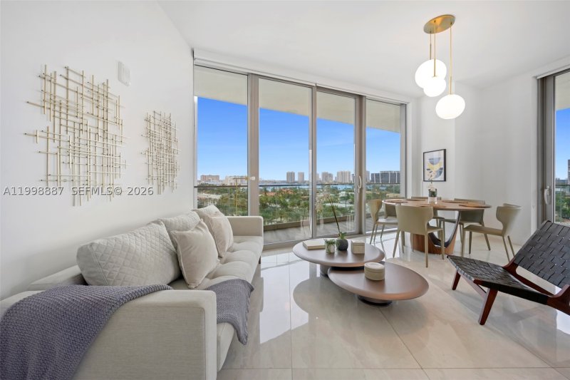 Condo for sale at Residences by Armani / Casa 605